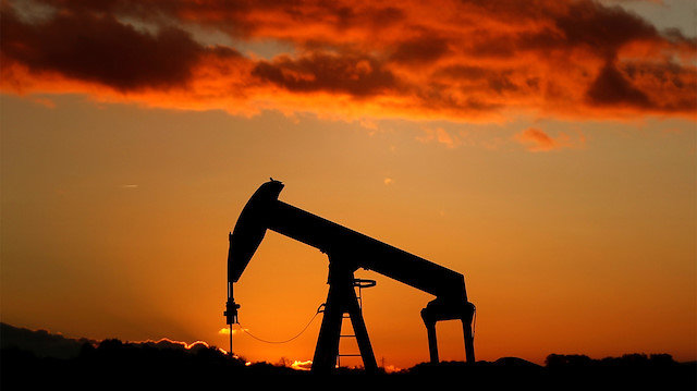 Petrolde Çıkış Sürüyor
